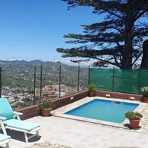 https://casa-cueva-paquito.in-canary-islands.com